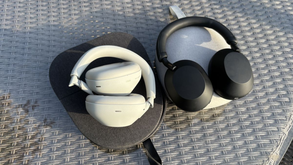 Headphone
